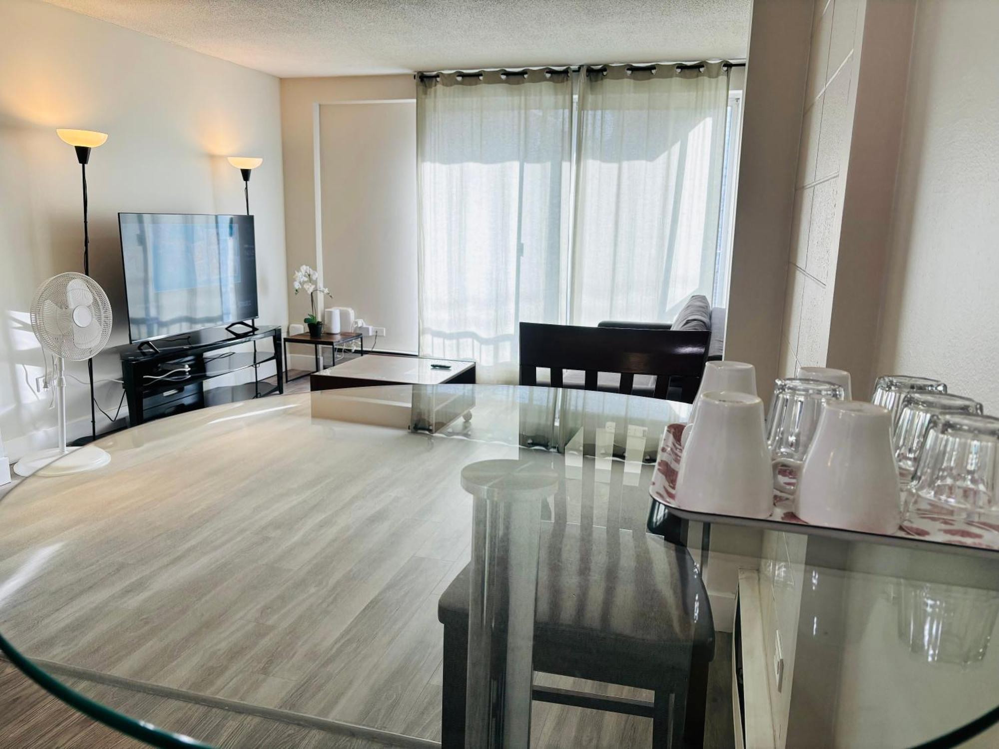 Cozy 1 Bedroom Condo With Parking Calgary Luaran gambar